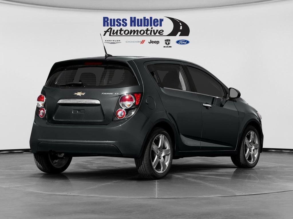 Used 2015 Chevrolet Sonic LT FWD image 2