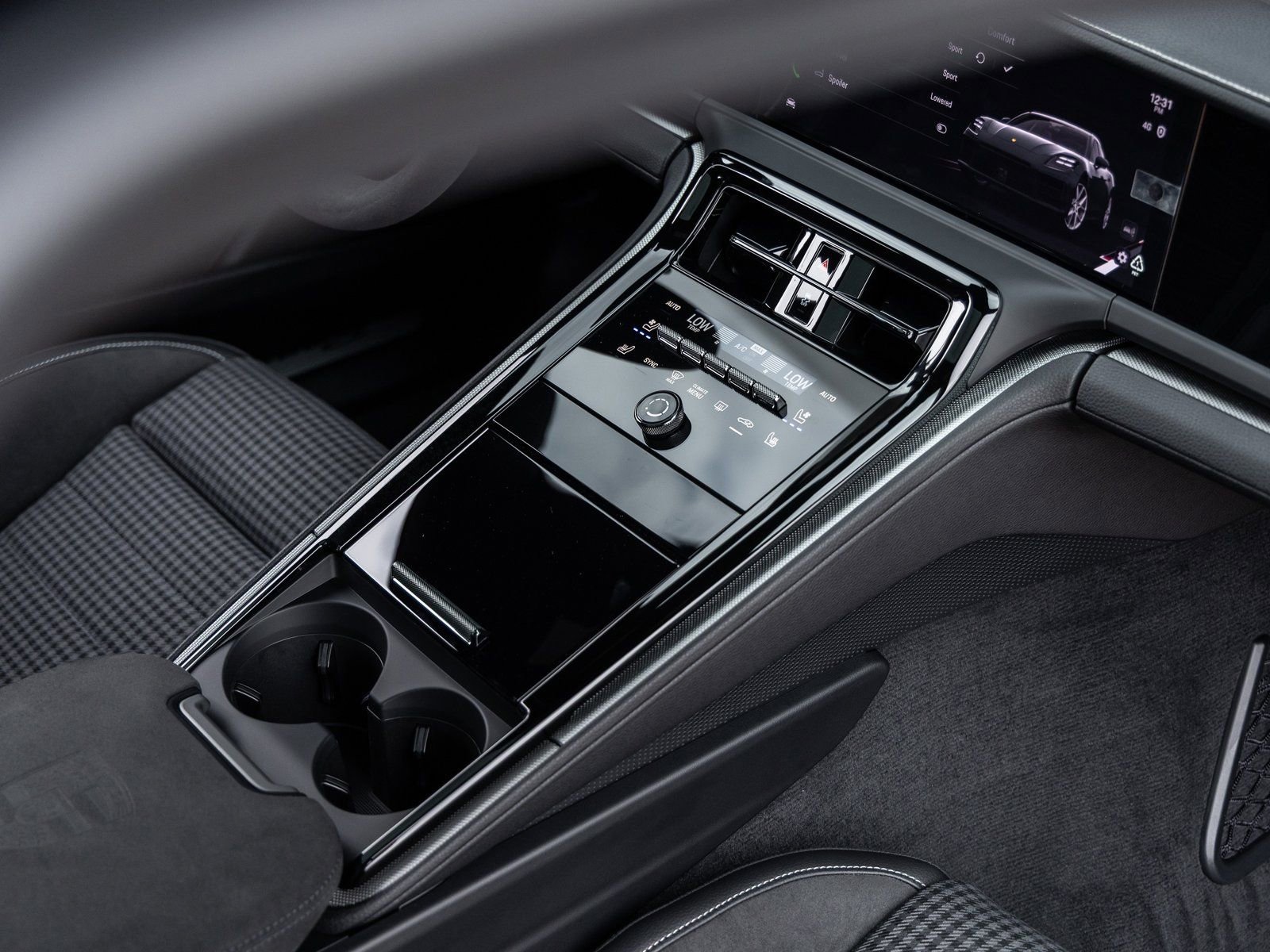 New 2026 Porsche Panamera 4 AWD/4WD image 33