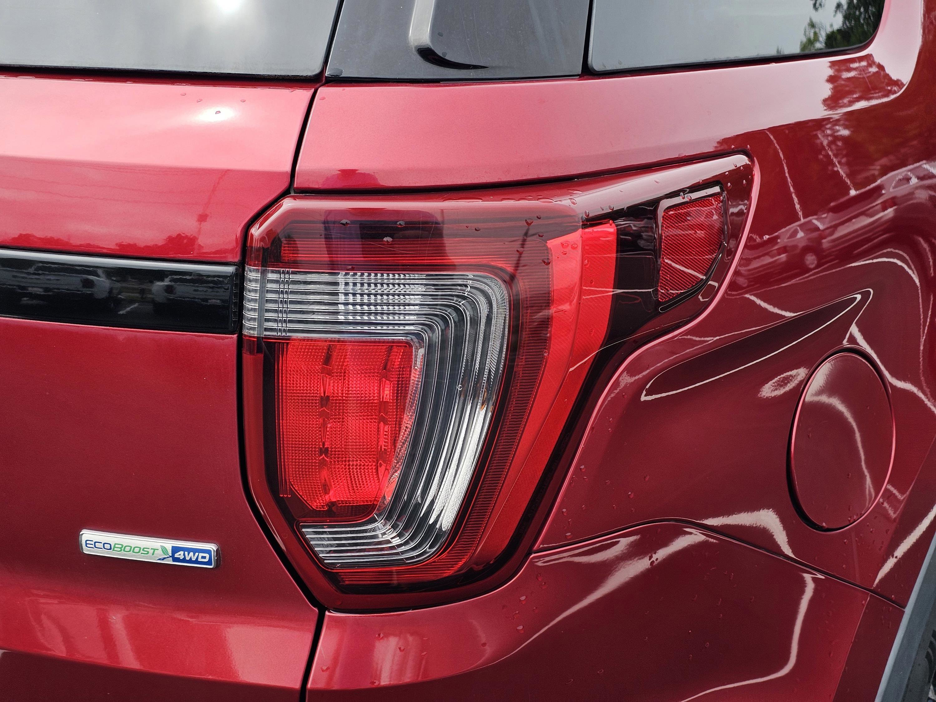 Used 2019 Ford Explorer Sport w/ Ford Safe & Smart Package AWD/4WD image 9