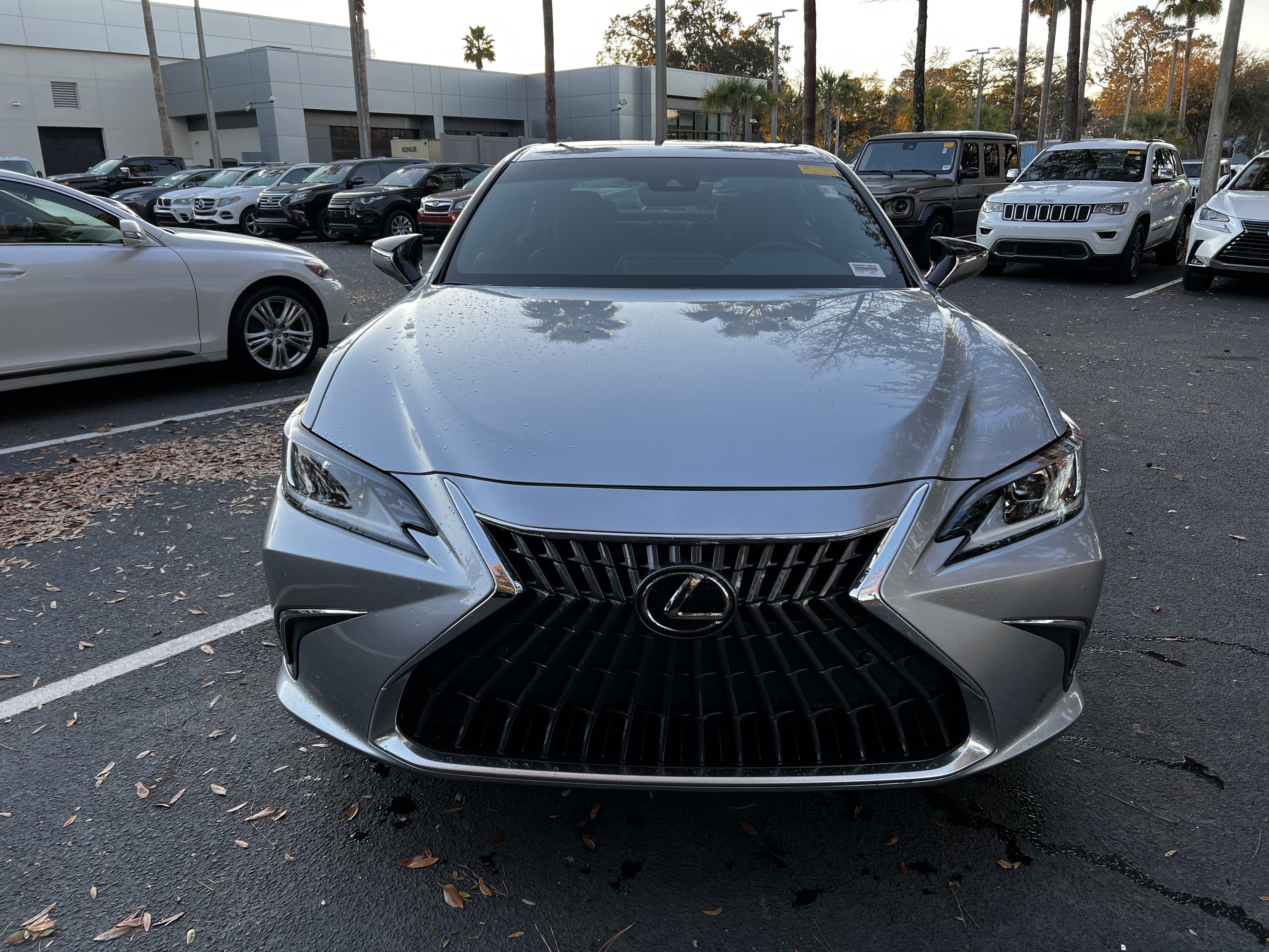 Used 2024 Lexus ES 350 w/ Premium Package image 3