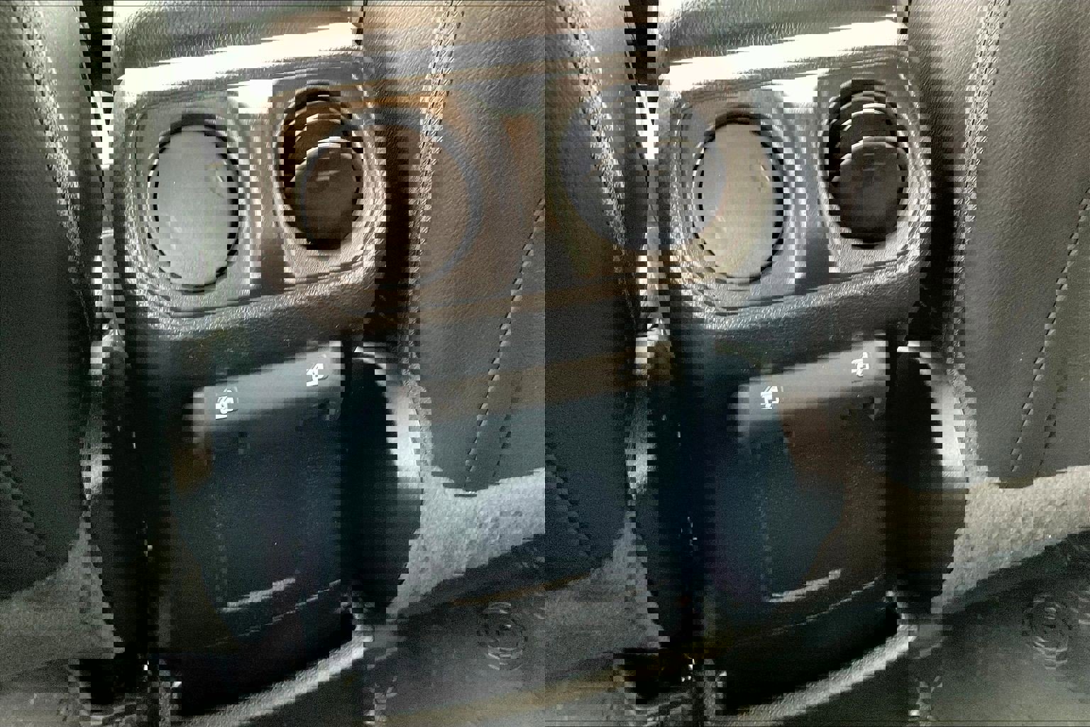 Used 2020 Jeep Wrangler Unlimited Sport image 11