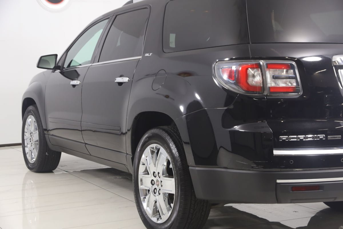 Used 2017 GMC Acadia Limited SLT AWD/4WD image 24