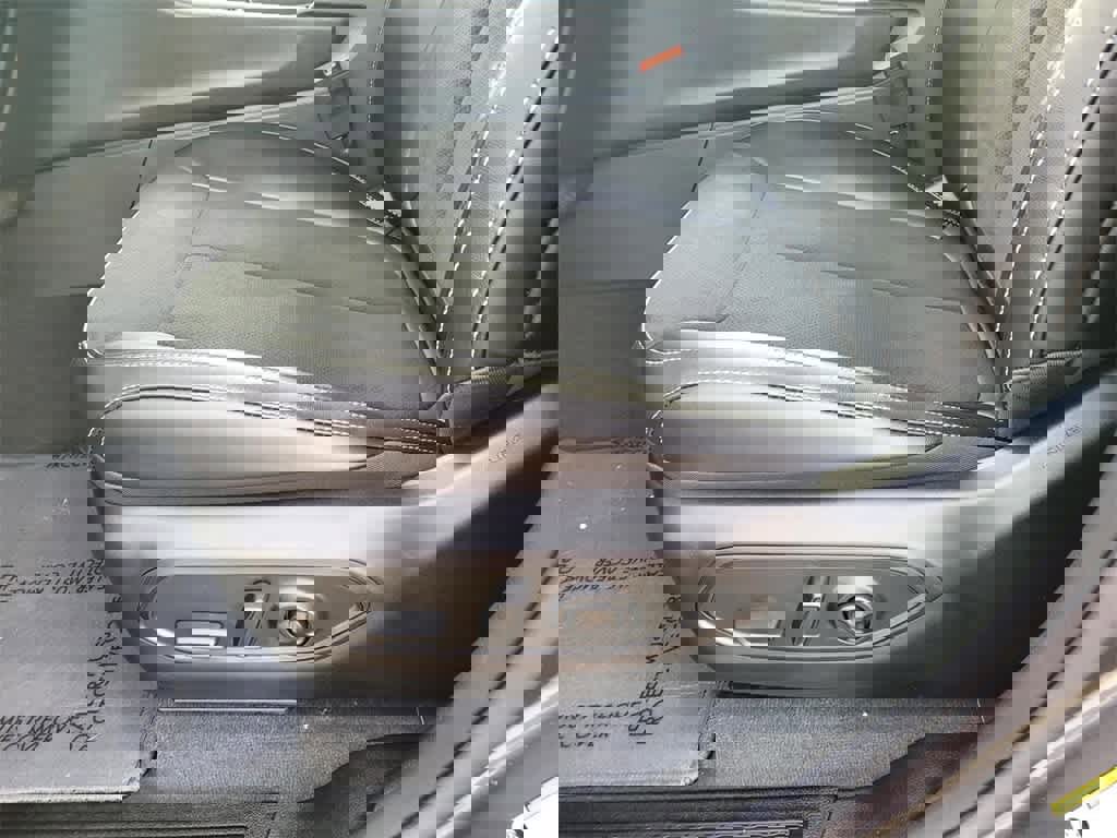 New 2026 Jeep Grand Cherokee Altitude image 15