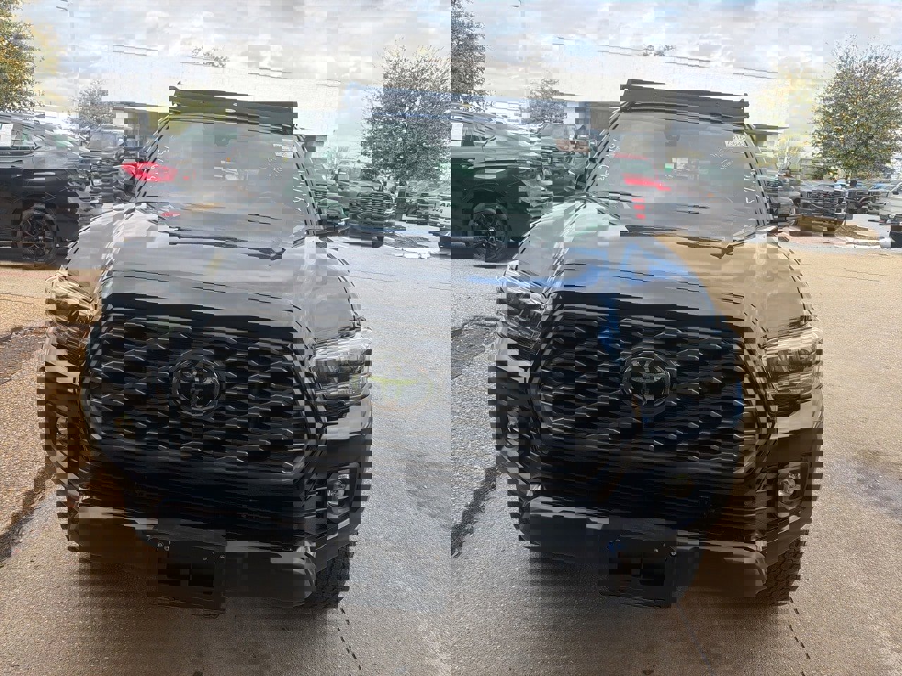 Used 2023 Toyota Tacoma TRD Off-Road w/ Advanced Technology Package image 2