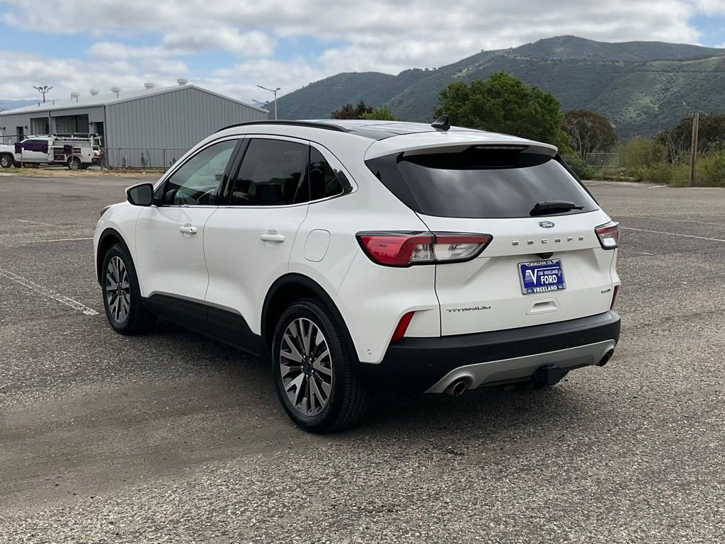 Used 2020 Ford Escape Titanium w/ Titanium Premium Package 2.0 image 4