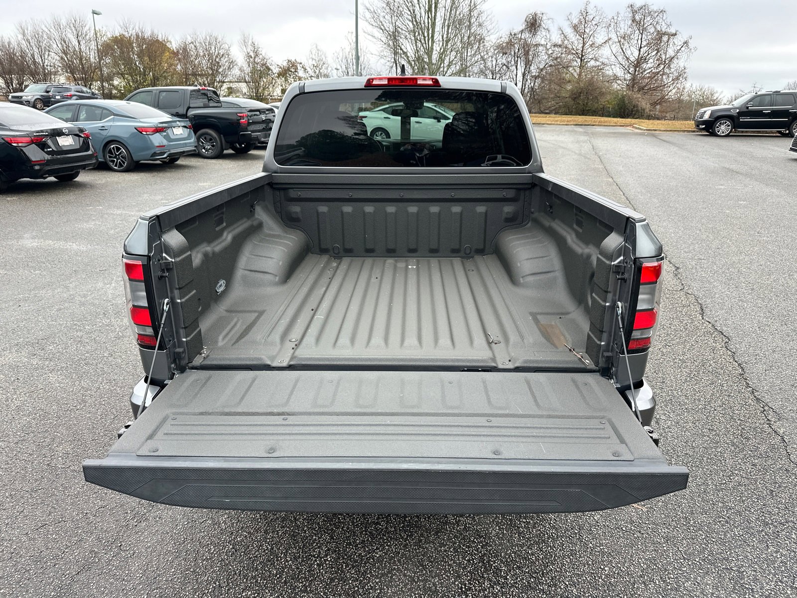 Certified 2022 Nissan Frontier SV image 18