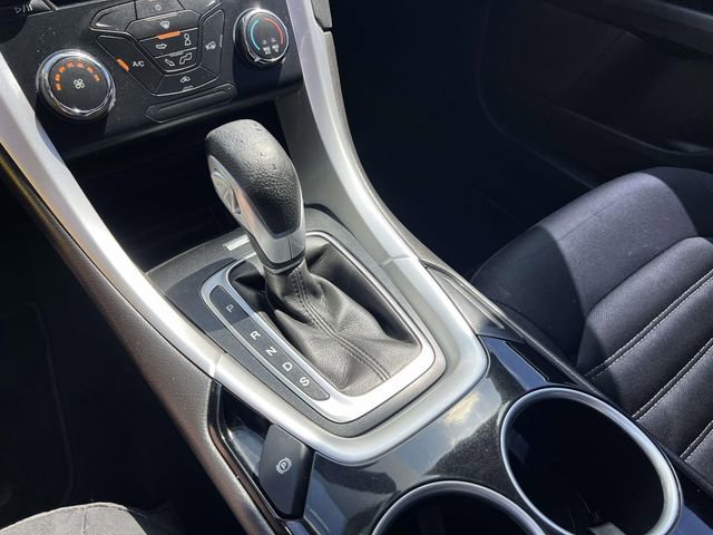 Used 2013 Ford Fusion SE FWD image 19