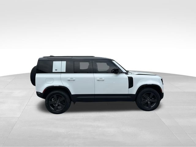 Used 2022 Land Rover Defender 110 S image 6