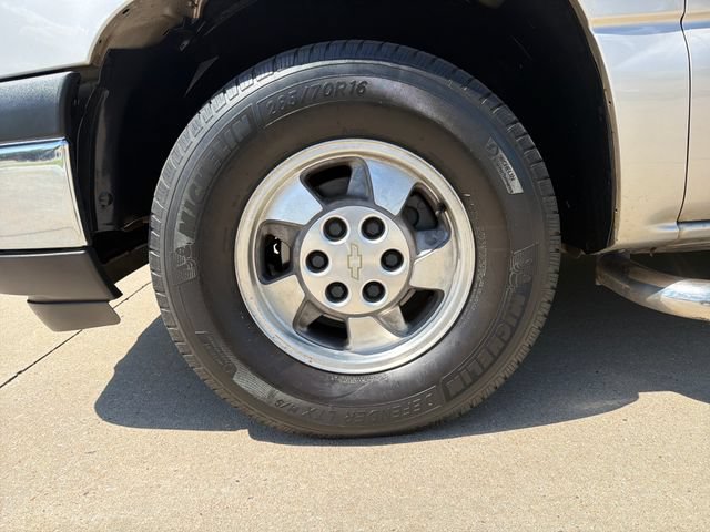 Used 2006 Chevrolet Avalanche LS w/ Avalanche South-West Package RWD image 9