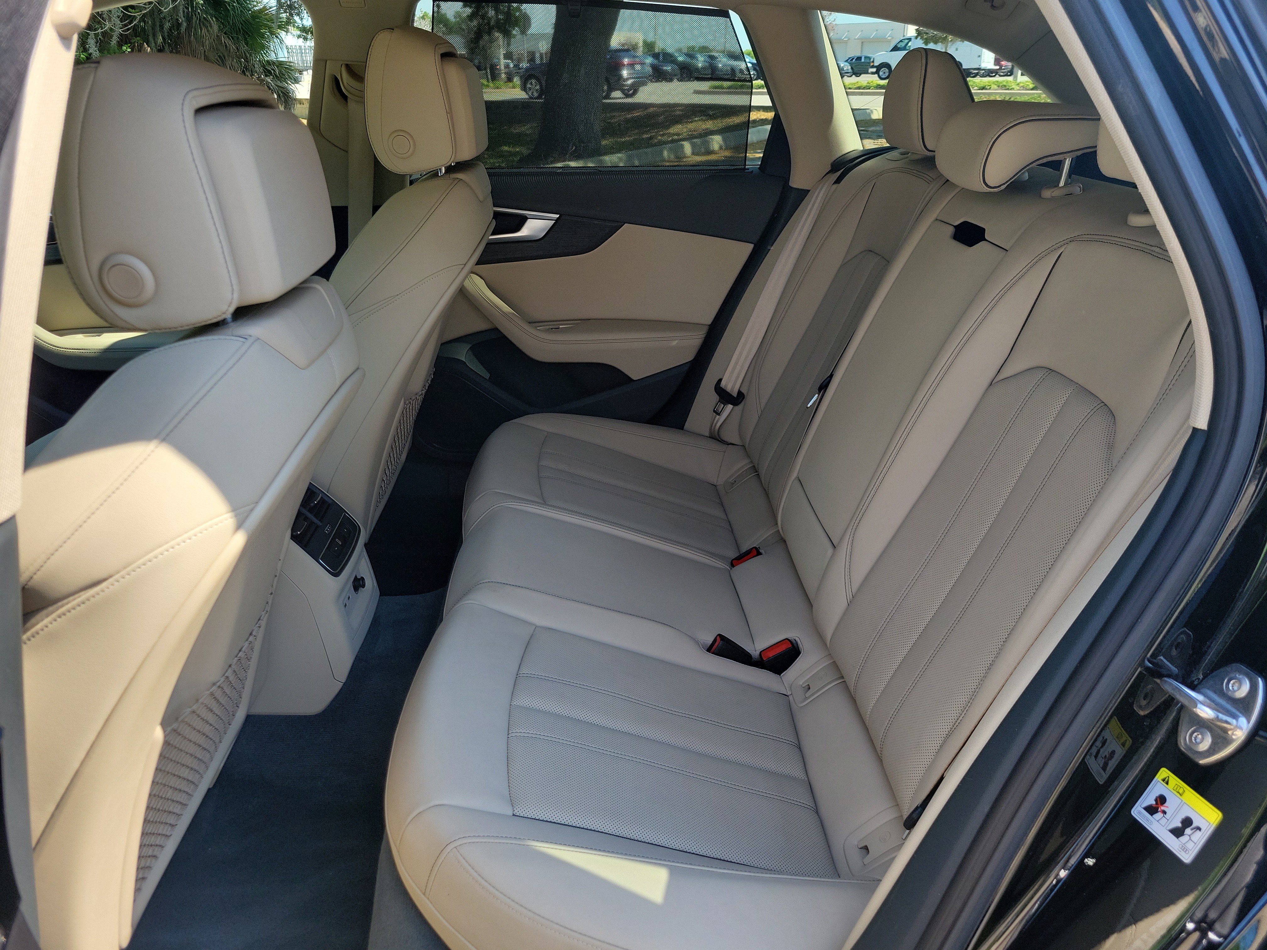 Used 2020 Audi A4 2.0T allroad Premium Plus w/ Premium Plus Package image 18