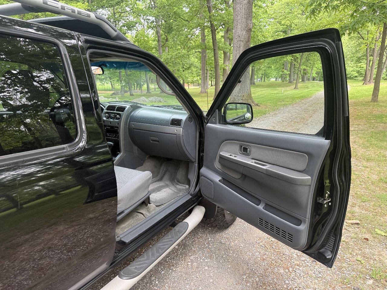 Used 2002 Nissan Frontier SE AWD/4WD image 70
