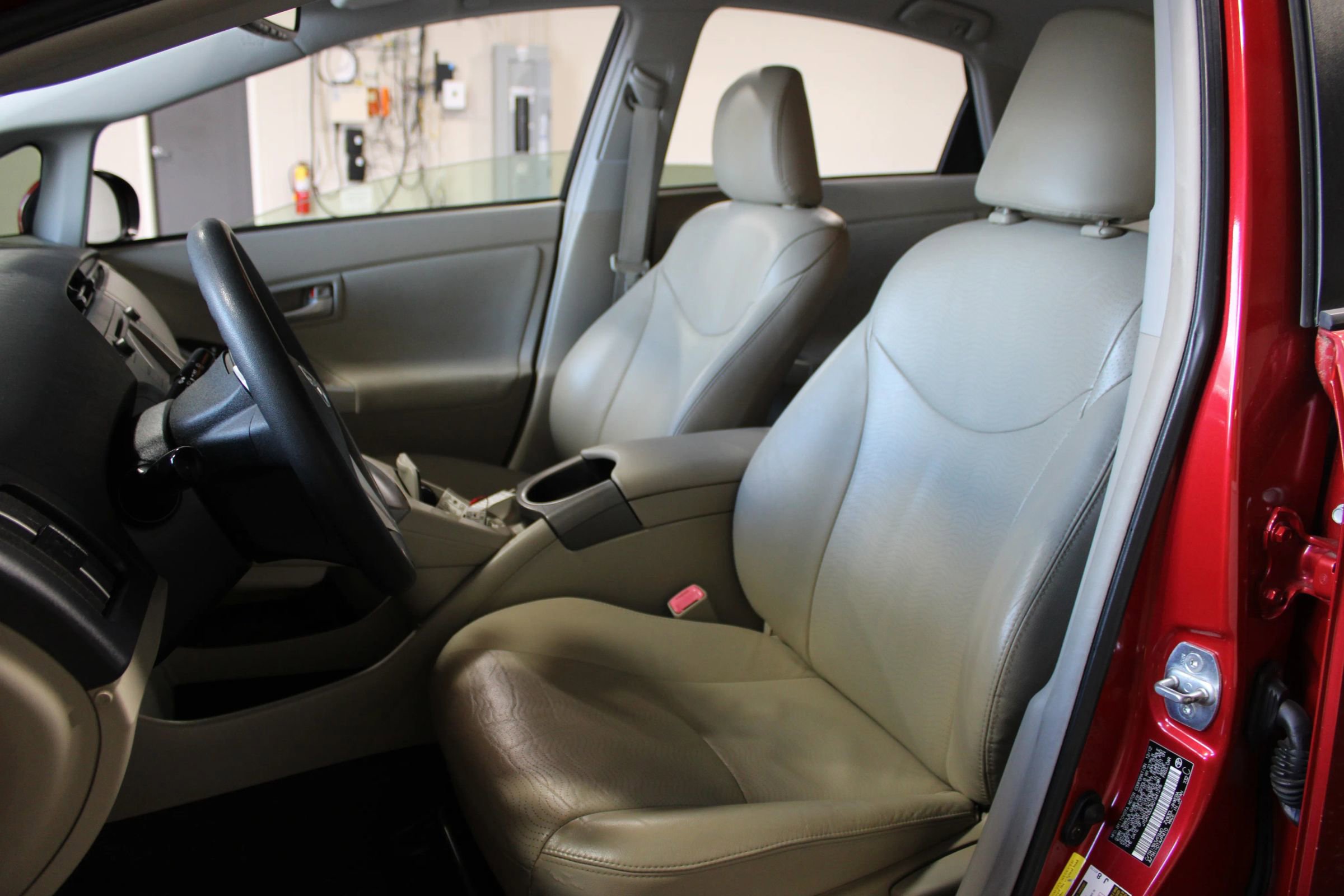 Used 2013 Toyota Prius Three image 22