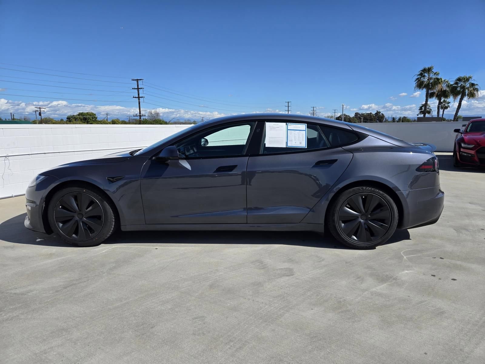 Used 2022 Tesla Model S Plaid image 7