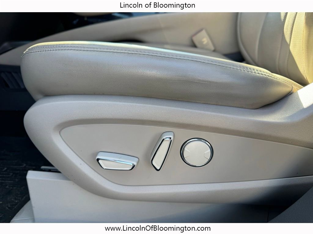 Certified 2022 Lincoln Nautilus Reserve w/ Equipment Group 201A image 25