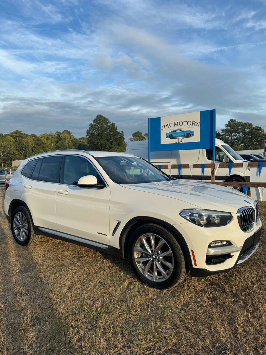Used 2018 BMW X3 xDrive30i image 1