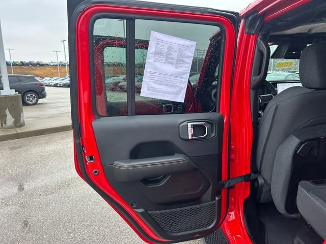 Used 2025 Jeep Wrangler Sahara 4xe image 45