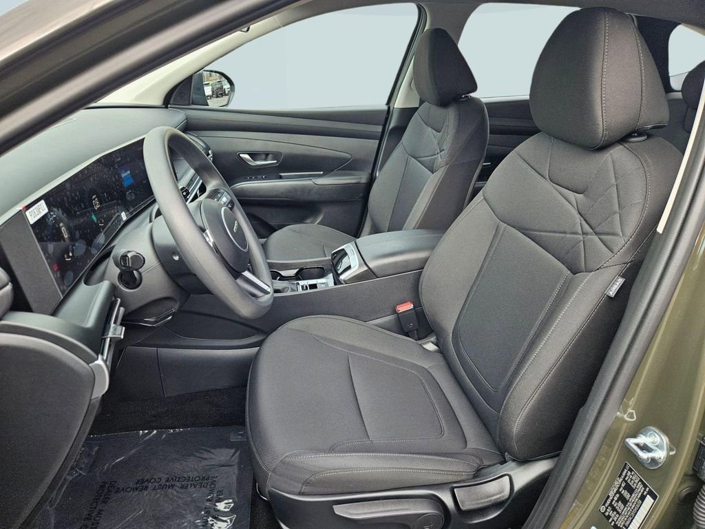 Certified 2025 Hyundai Tucson SE image 22