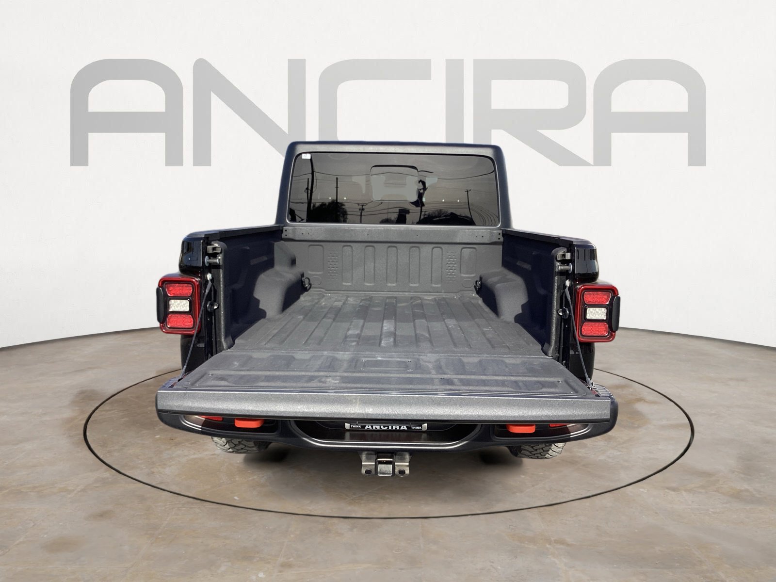 Used 2024 Jeep Gladiator Mojave w/ Technology Group image 16