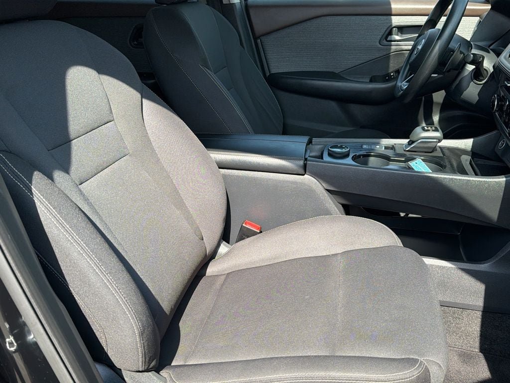 Used 2023 Nissan Rogue S AWD/4WD image 24