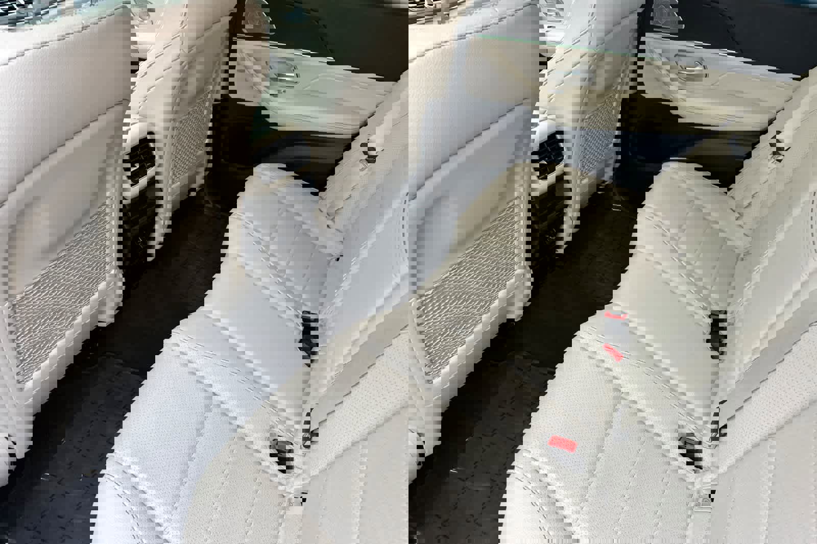 Used 2021 Mercedes-Benz GLE 350 image 4