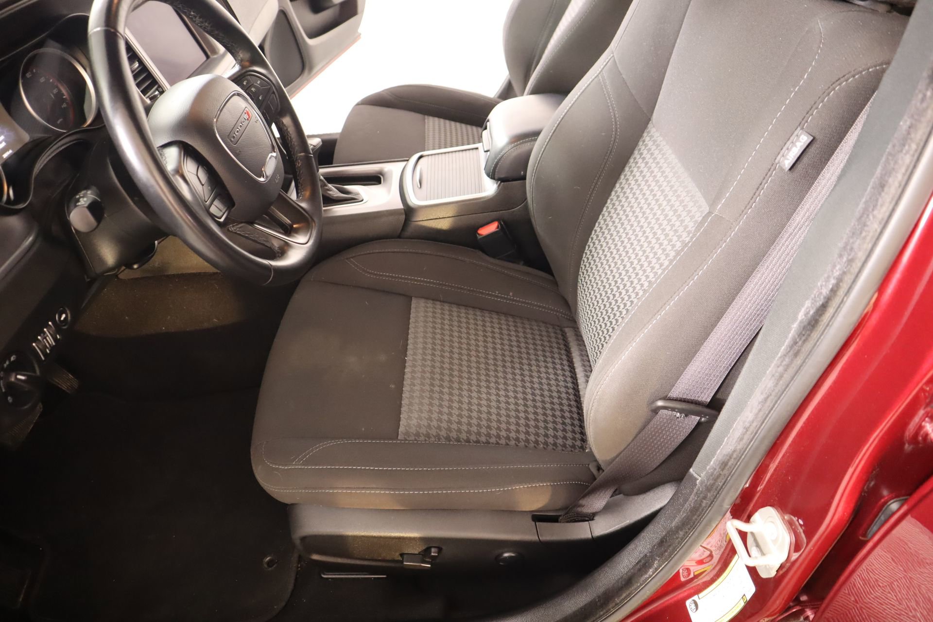 Used 2023 Dodge Charger SXT RWD image 10