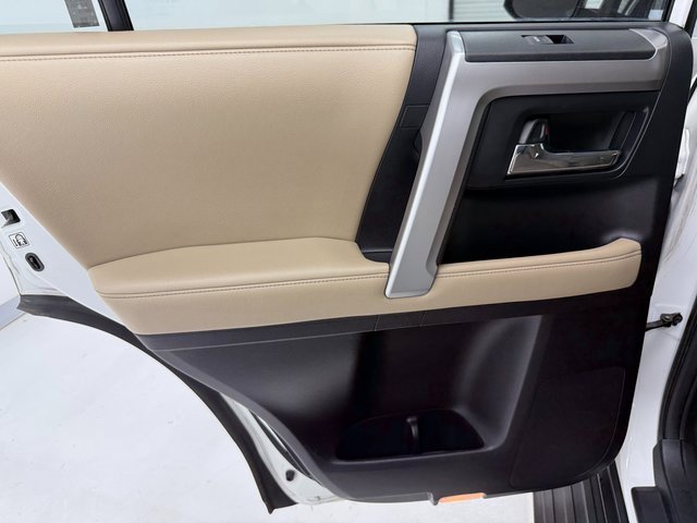 Used 2015 Toyota 4Runner SR5 image 35