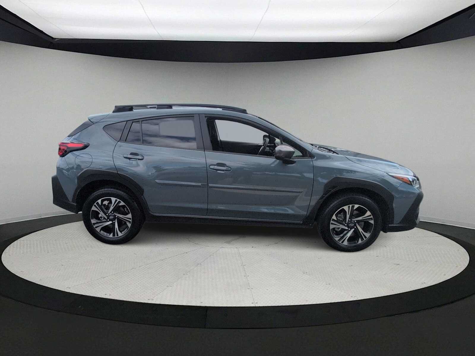 Used 2024 Subaru Crosstrek 2.0i Premium AWD/4WD image 9