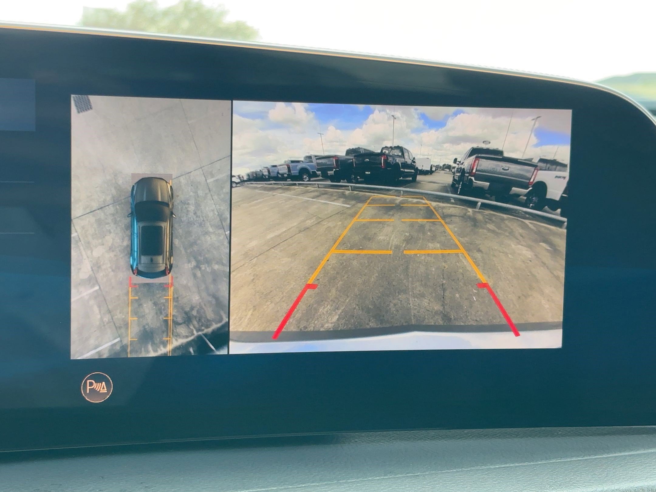 Used 2025 Cadillac XT4 Premium Luxury image 25