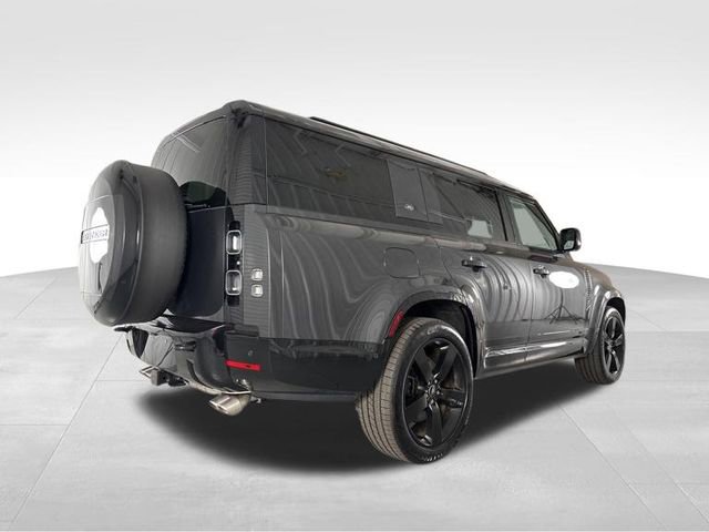 Used 2024 Land Rover Defender 130 V8 image 8