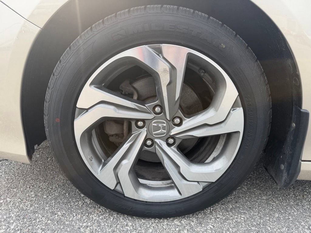 Used 2018 Honda Accord EX-L image 8