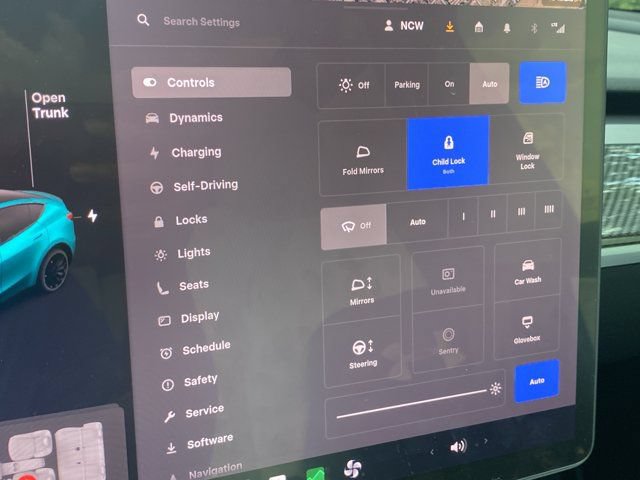 Used 2021 Tesla Model Y Performance AWD/4WD image 24