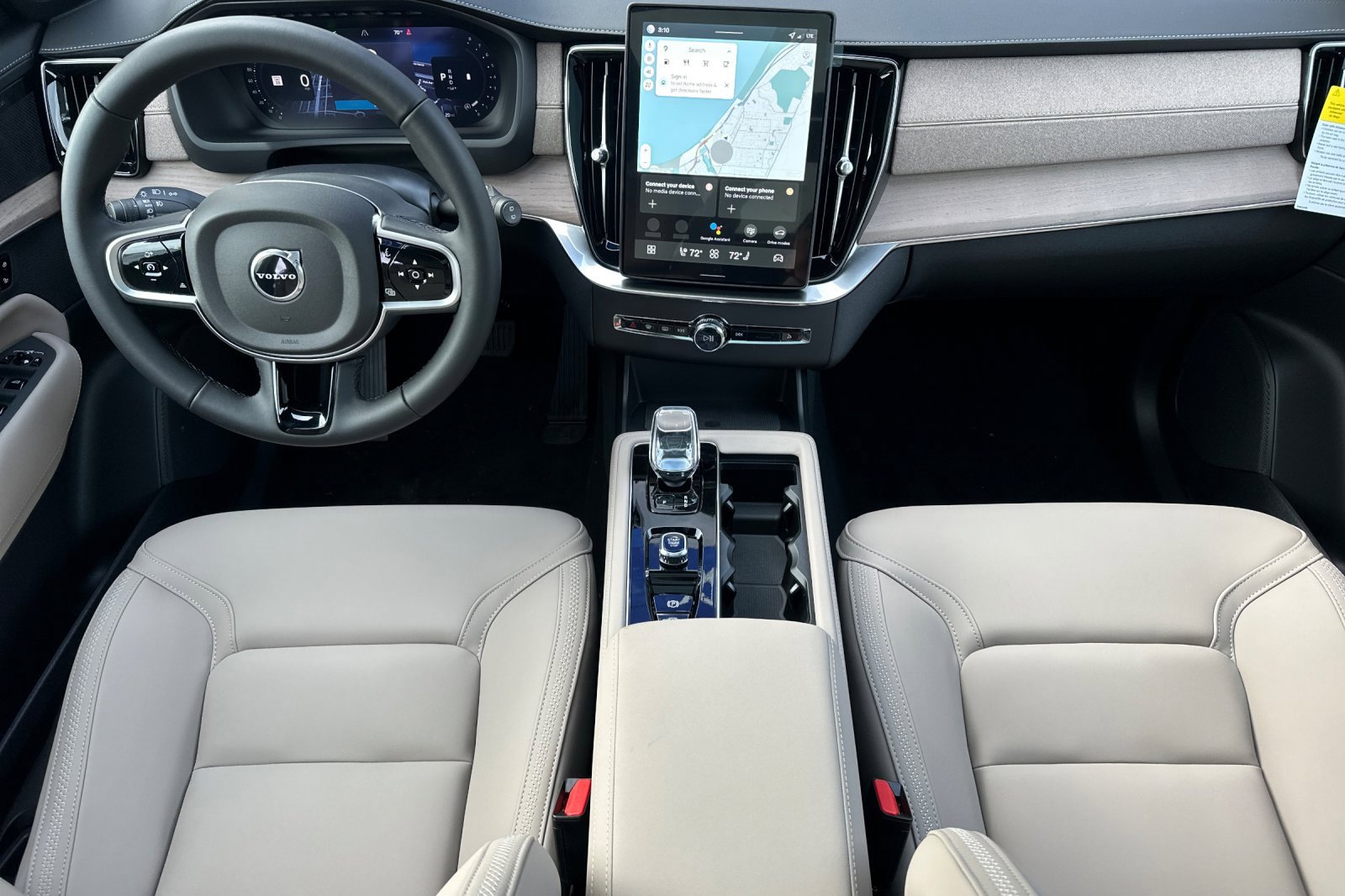 New 2026 Volvo XC90 B5 Plus w/ Protection Package image 12