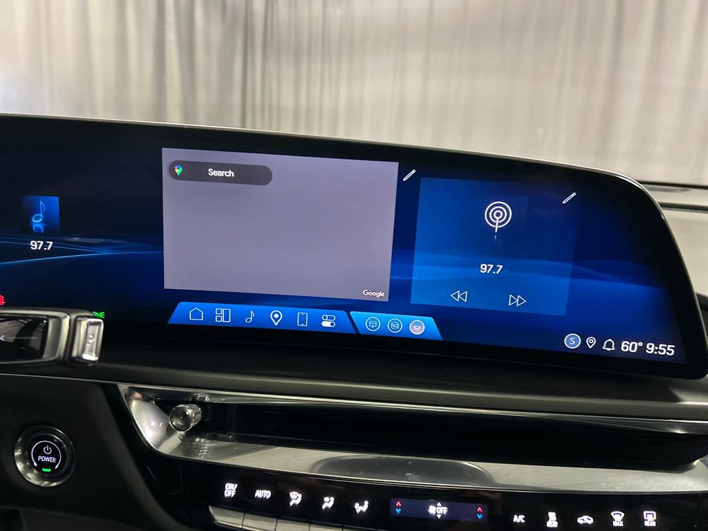 Used 2024 Cadillac Lyriq Tech AWD/4WD image 16