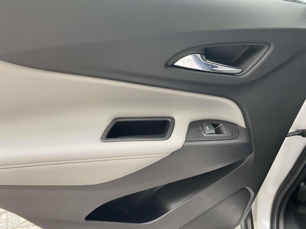 Used 2018 Chevrolet Equinox Premier FWD image 12