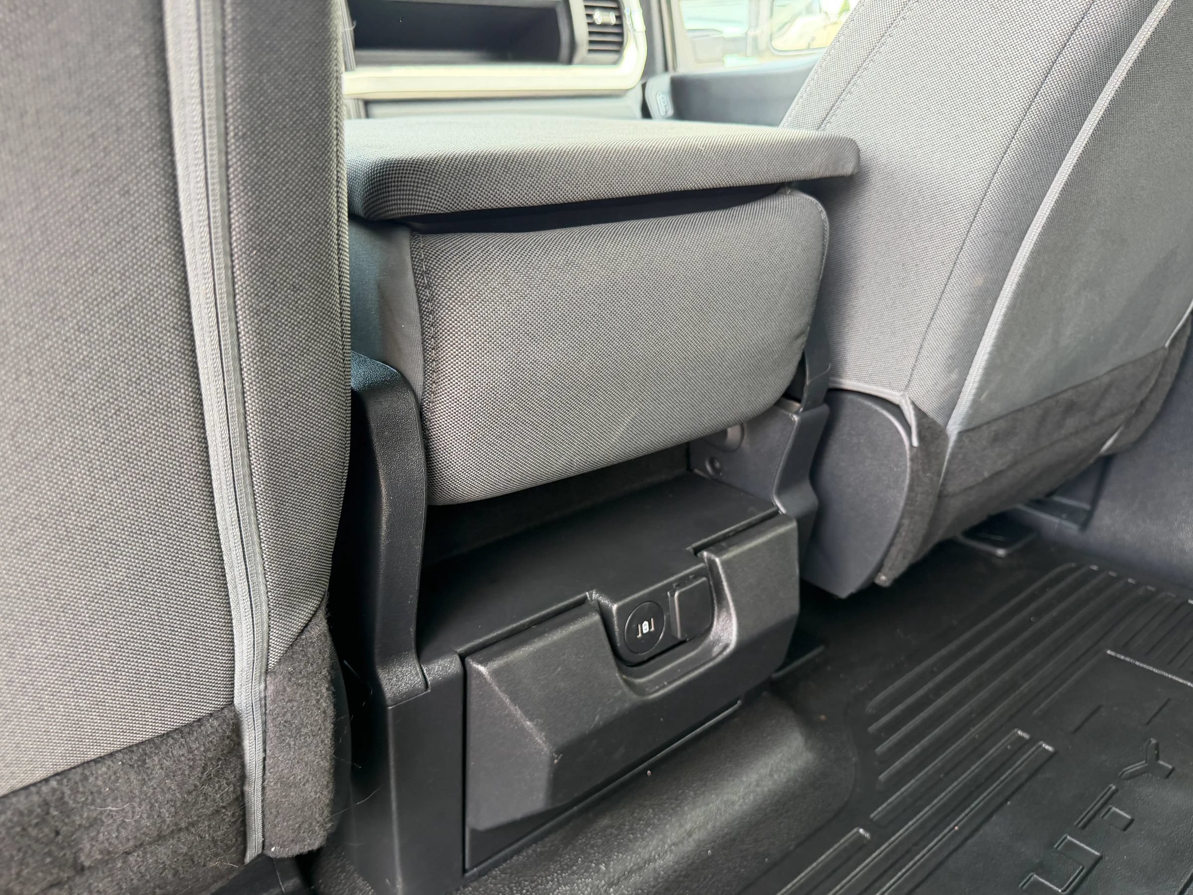 Used 2025 Ford F250 XL w/ FX4 Off-Road Package AWD/4WD image 26