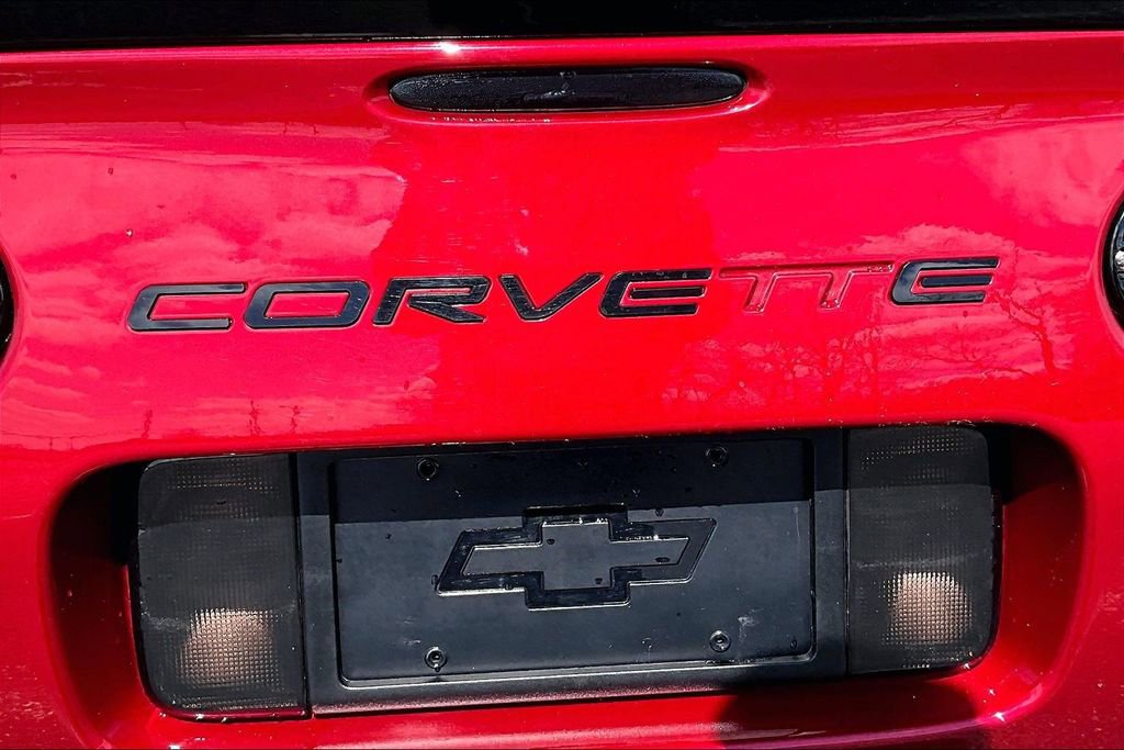 Used 2000 Chevrolet Corvette Coupe w/ Memory Pkg image 8