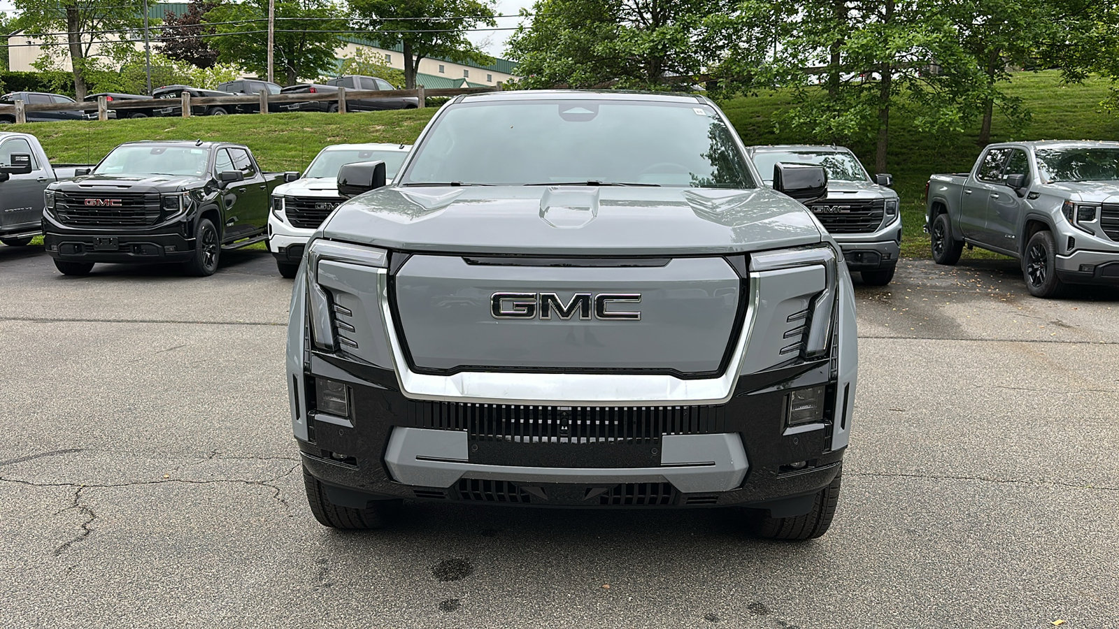 New 2025 GMC Sierra EV Denali image 3