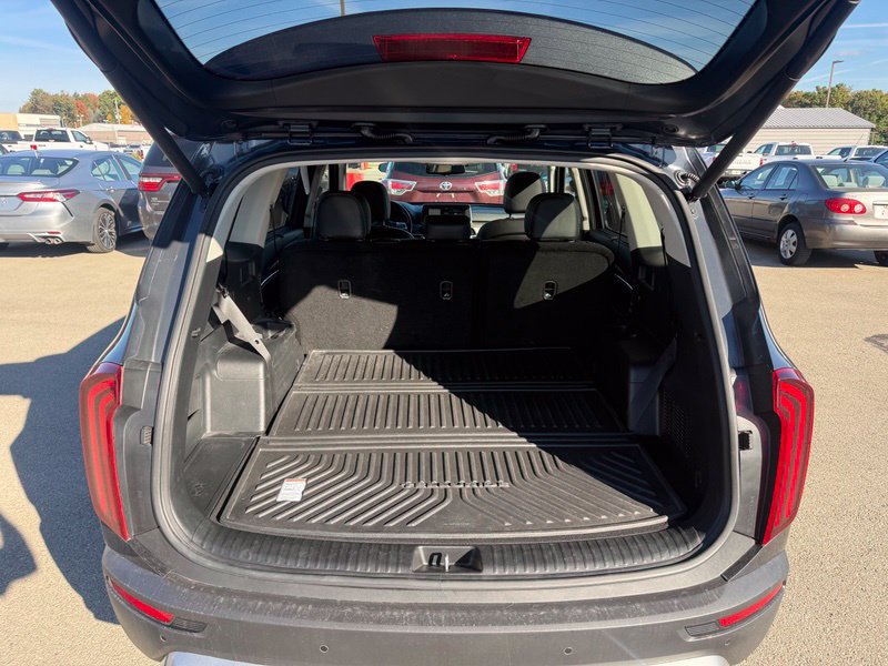 Used 2020 Kia Telluride EX AWD/4WD image 7