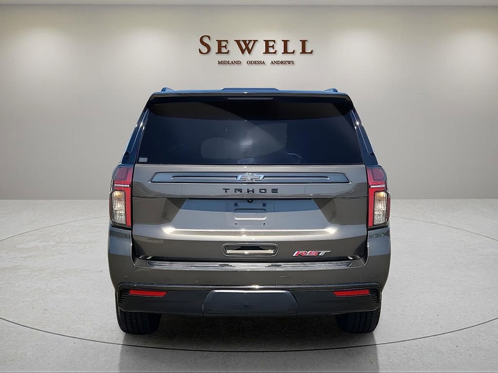 Used 2021 Chevrolet Tahoe RST w/ Luxury Package RWD image 4