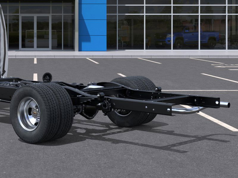 New 2025 Chevrolet Express 4500 Extended w/ Power Convenience Package RWD image 11