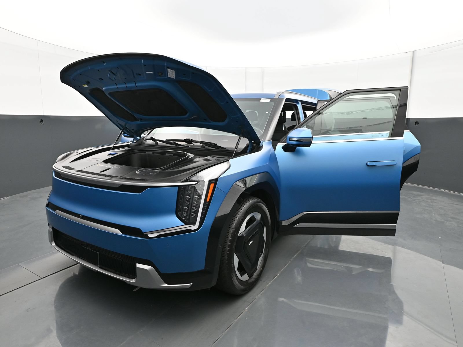 Used 2024 Kia EV9 Land w/ Towing Package AWD/4WD image 38