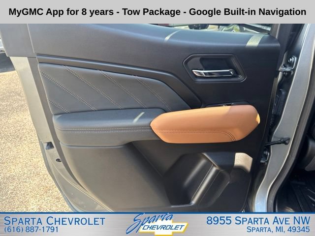 Used 2025 GMC Canyon AT4 AWD/4WD image 28