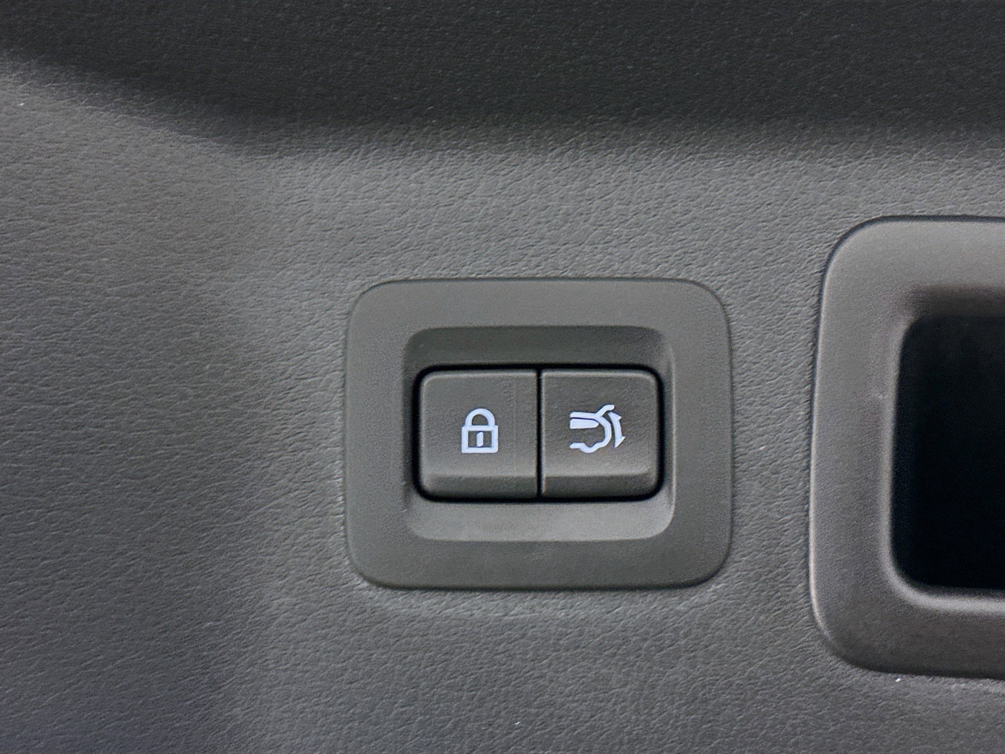 Used 2024 MAZDA CX-90 Plug-In Hybrid w/ Preferred image 33