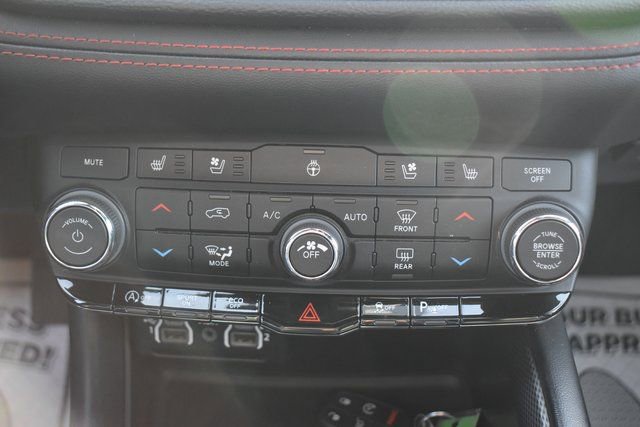 Used 2023 Dodge Durango GT image 30