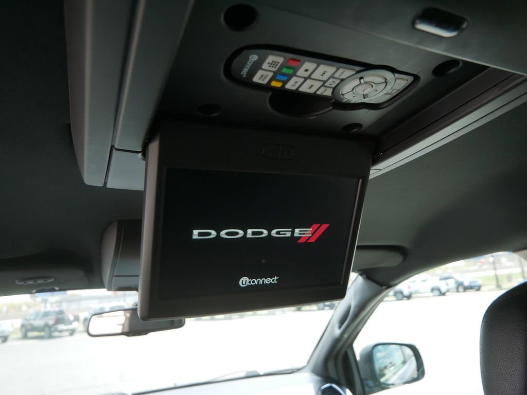 Used 2016 Dodge Grand Caravan SXT FWD image 27