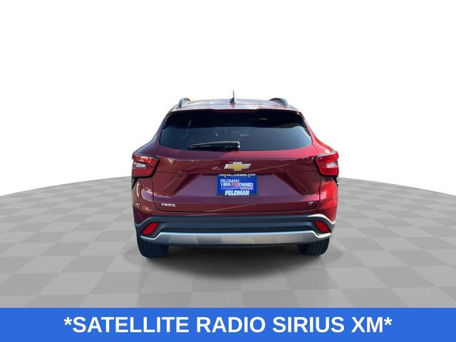 Used 2024 Chevrolet Trax LT w/ Driver Confidence Package FWD image 8