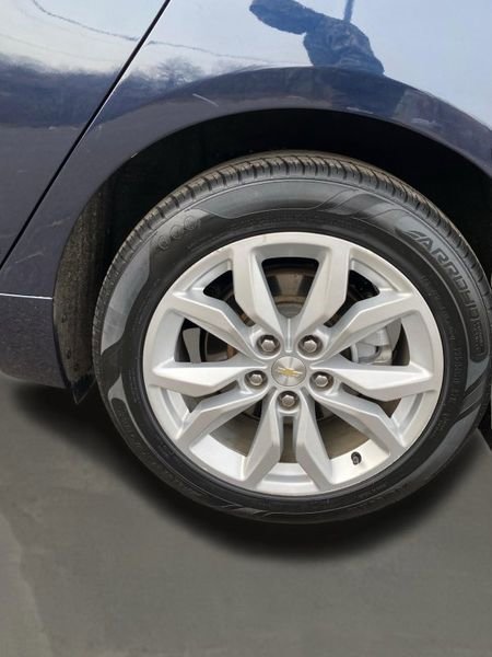 Used 2017 Chevrolet Impala LT w/ Convenience Package image 33