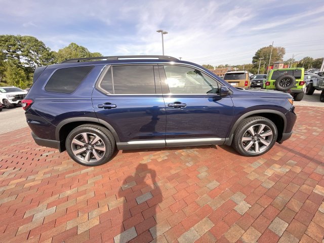 Used 2023 Honda Pilot Touring image 37