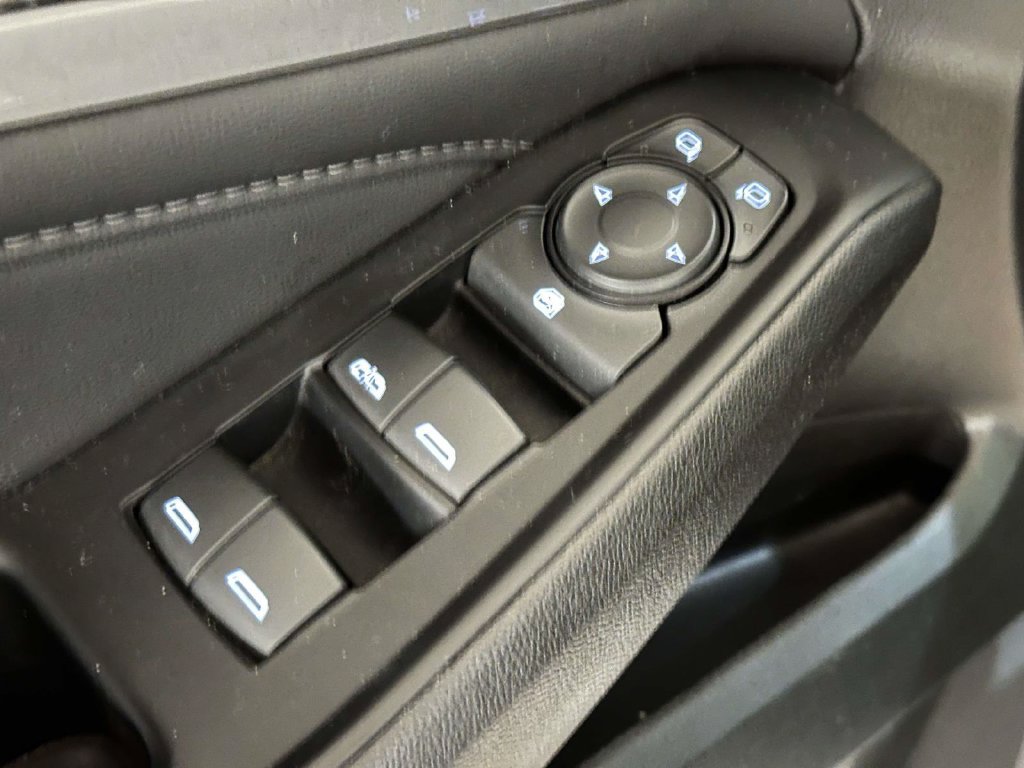 Used 2023 Chevrolet Traverse LT AWD/4WD image 20