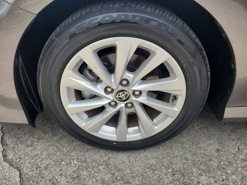 Certified 2024 Toyota Camry LE FWD image 33